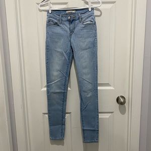 Levi’s 710 Super Skinny Jean